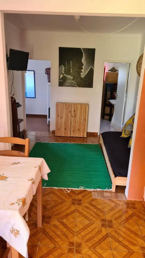 Baobab Moz Lodge 빌라노바데밀폰테스 외부 사진